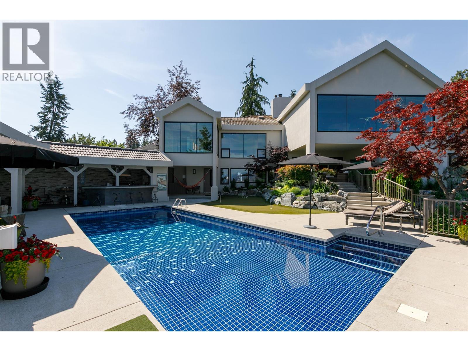 228 Caliburn Court, Kelowna