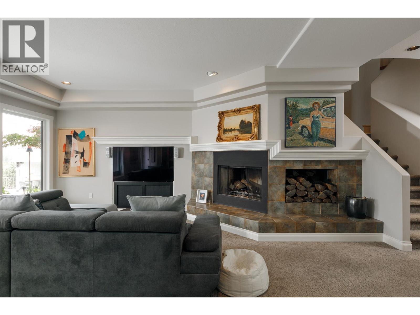 228 Caliburn Court, Kelowna