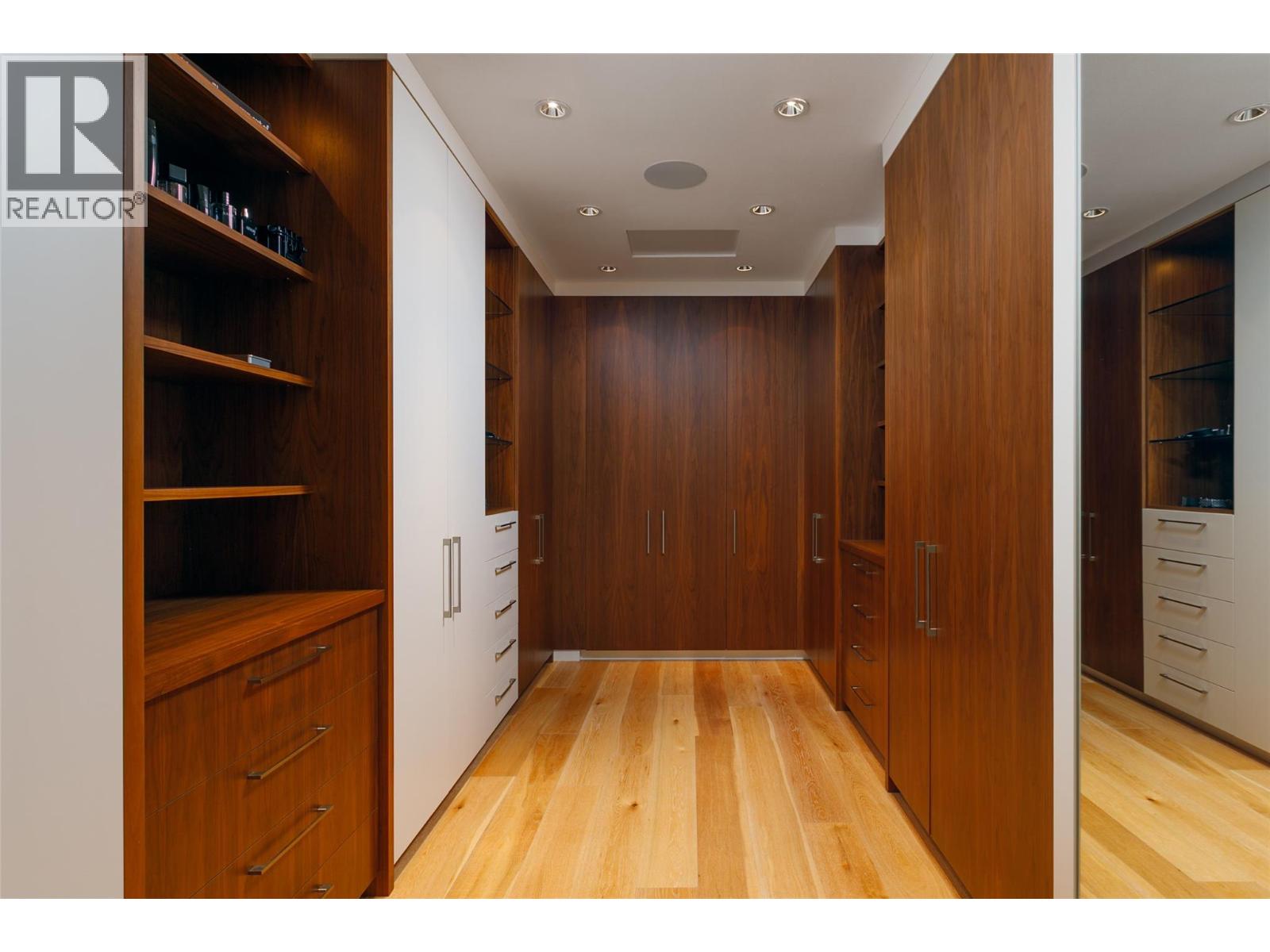 228 Caliburn Court, Kelowna