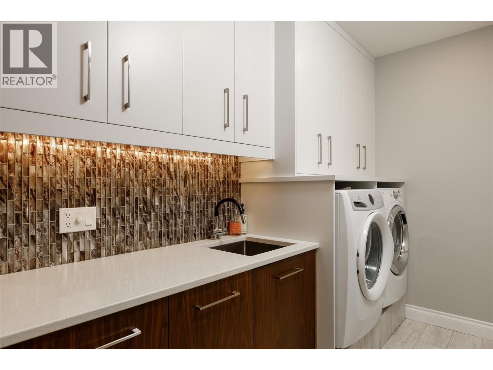 228 Caliburn Court, Kelowna