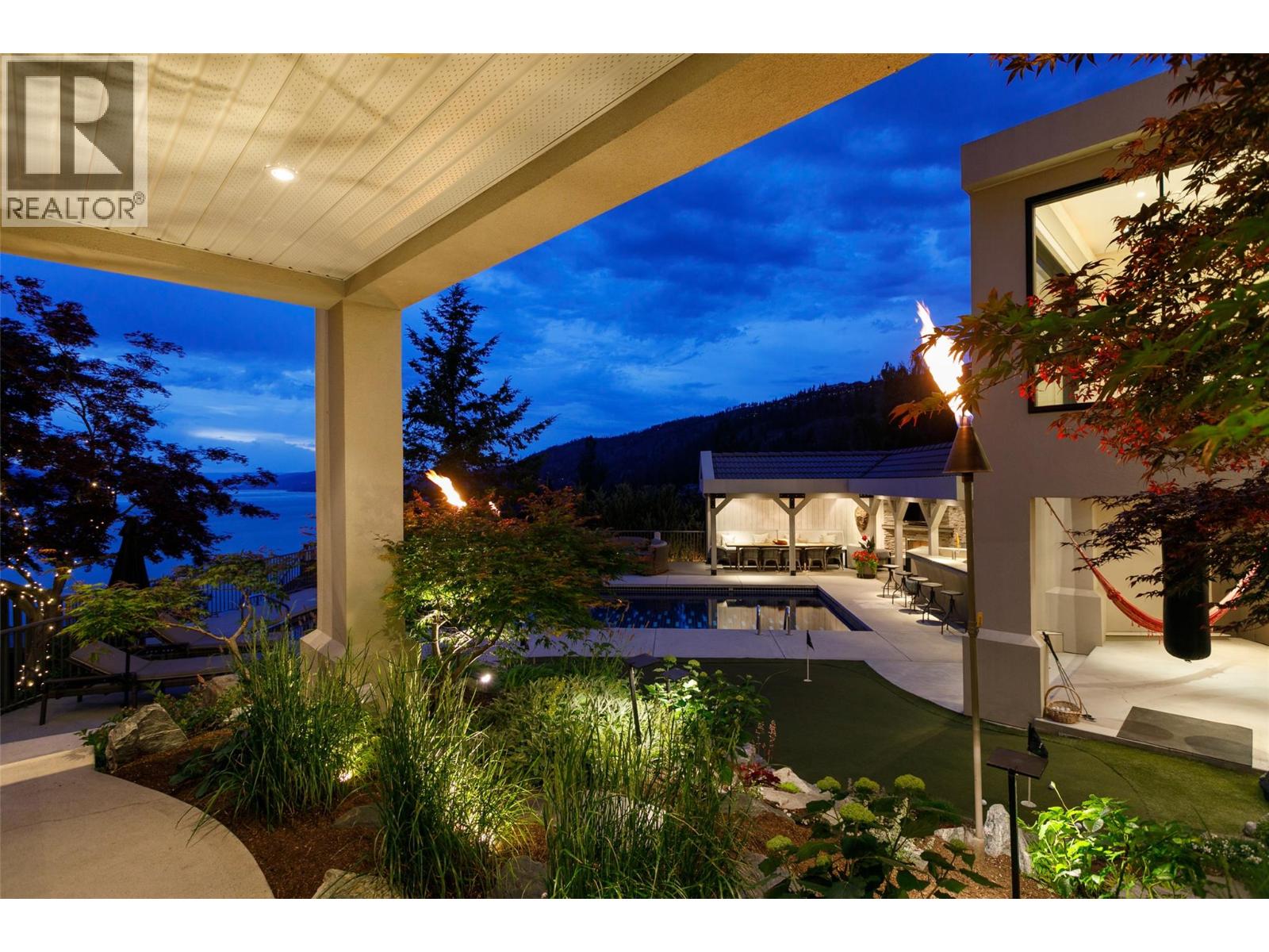 228 Caliburn Court, Kelowna