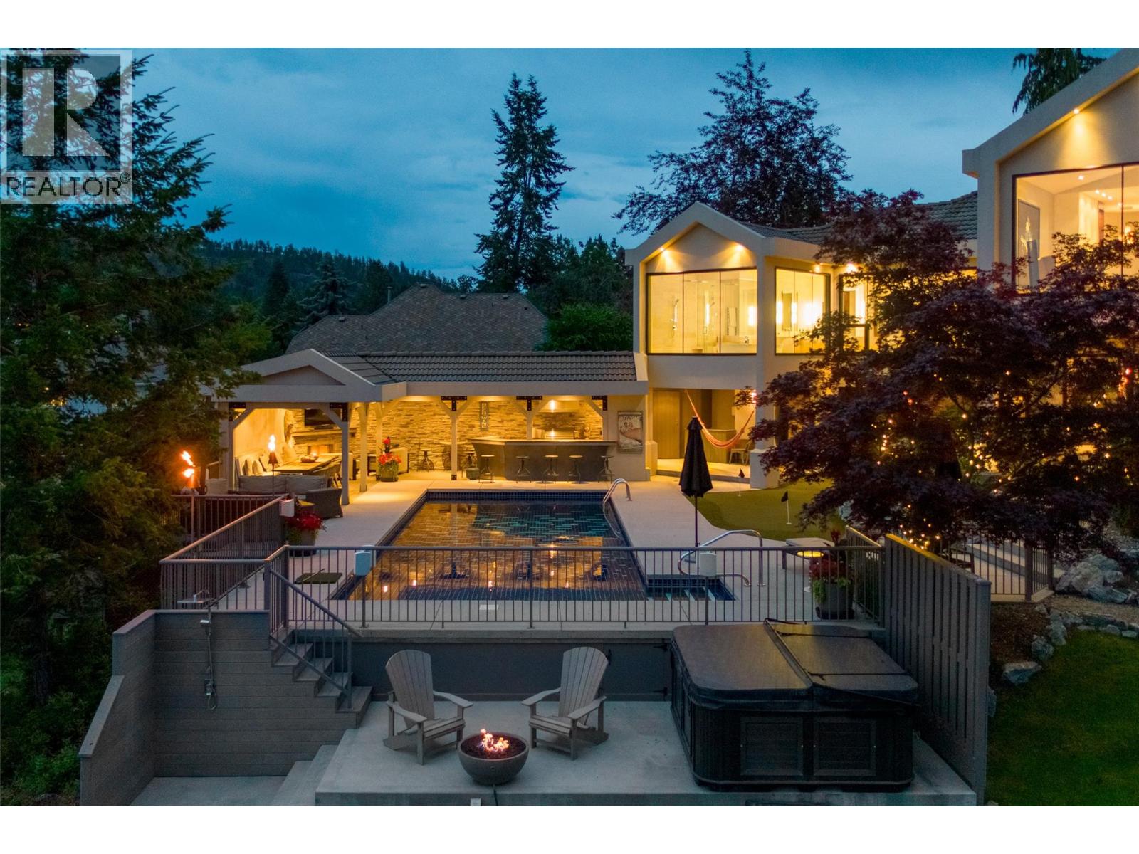 228 Caliburn Court, Kelowna