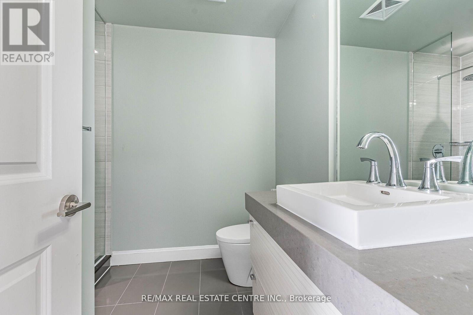 #2611 33 SHORE BREEZE DRIVE - 25
