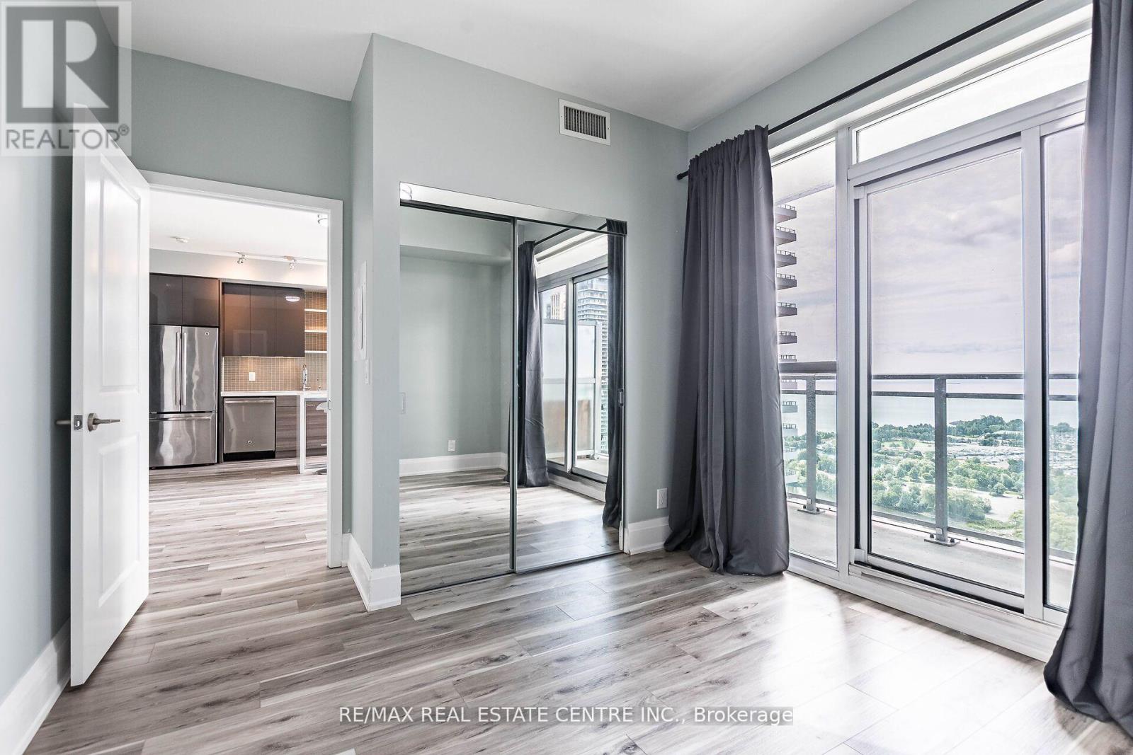 #2611 33 SHORE BREEZE DRIVE - 20