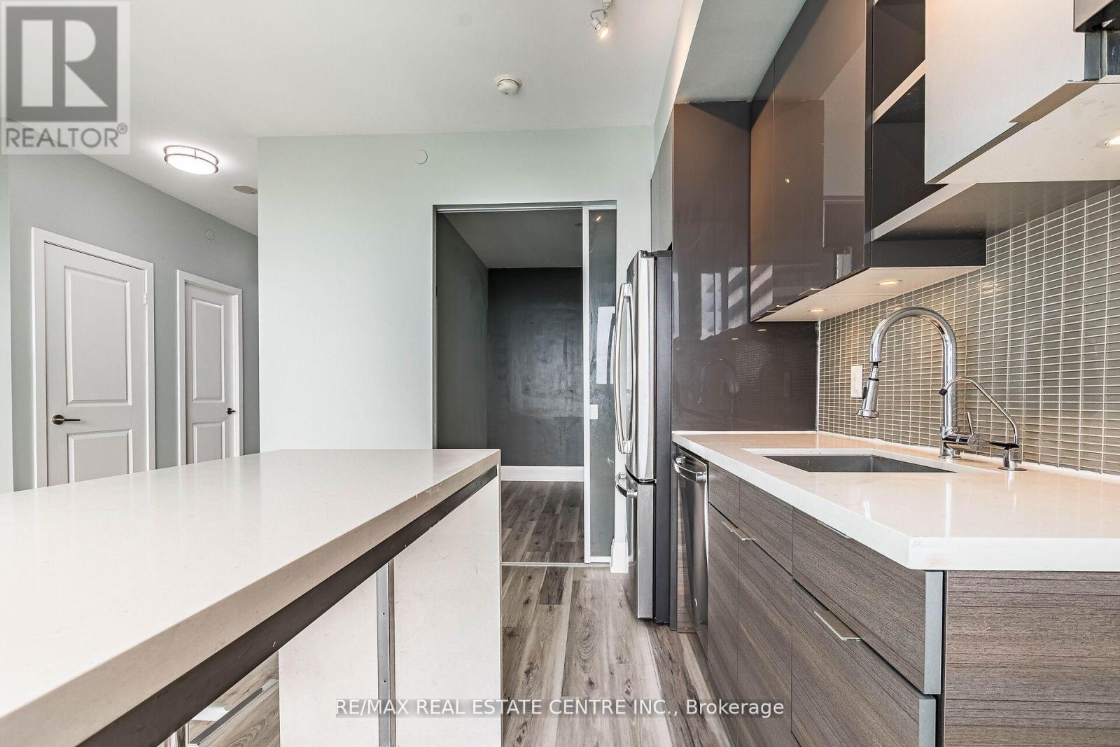 #2611 33 SHORE BREEZE DRIVE - 14