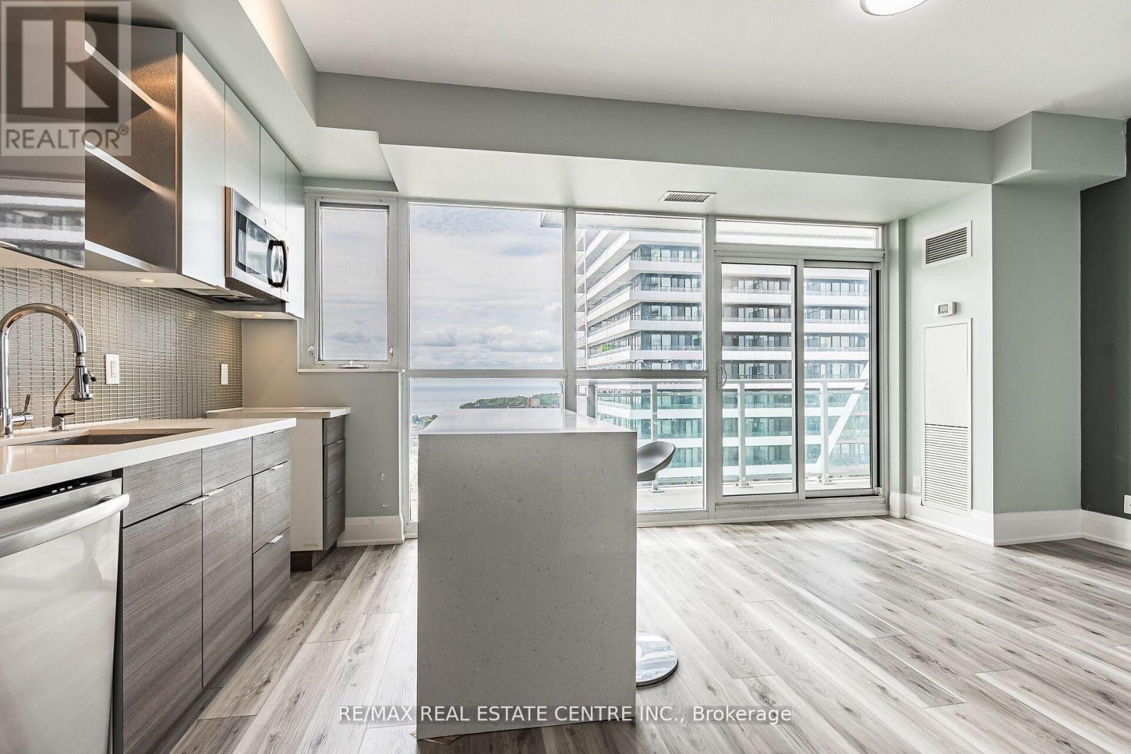 #2611 33 SHORE BREEZE DRIVE - 12