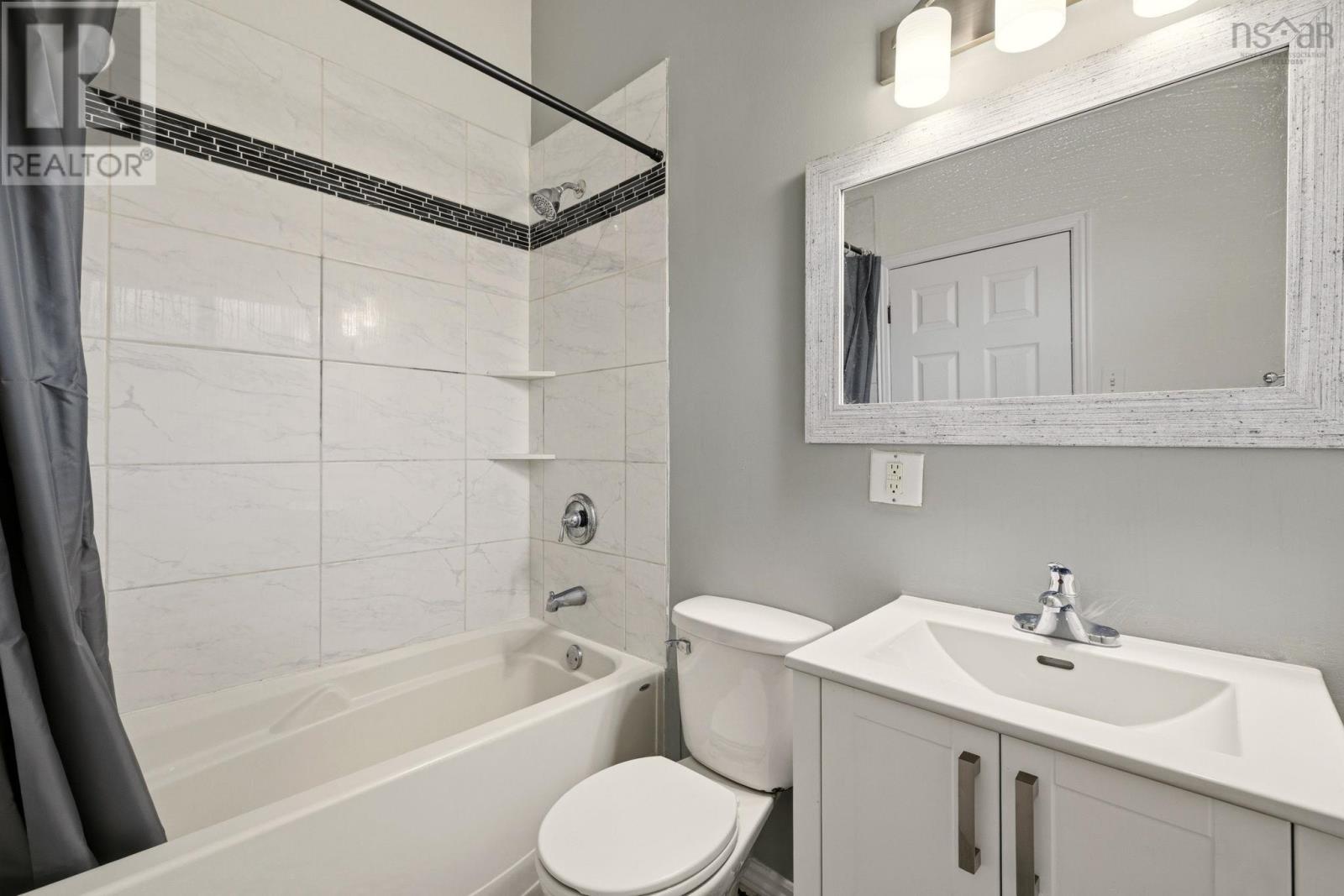 Property 17 of 30 of 415 Spring Avenue