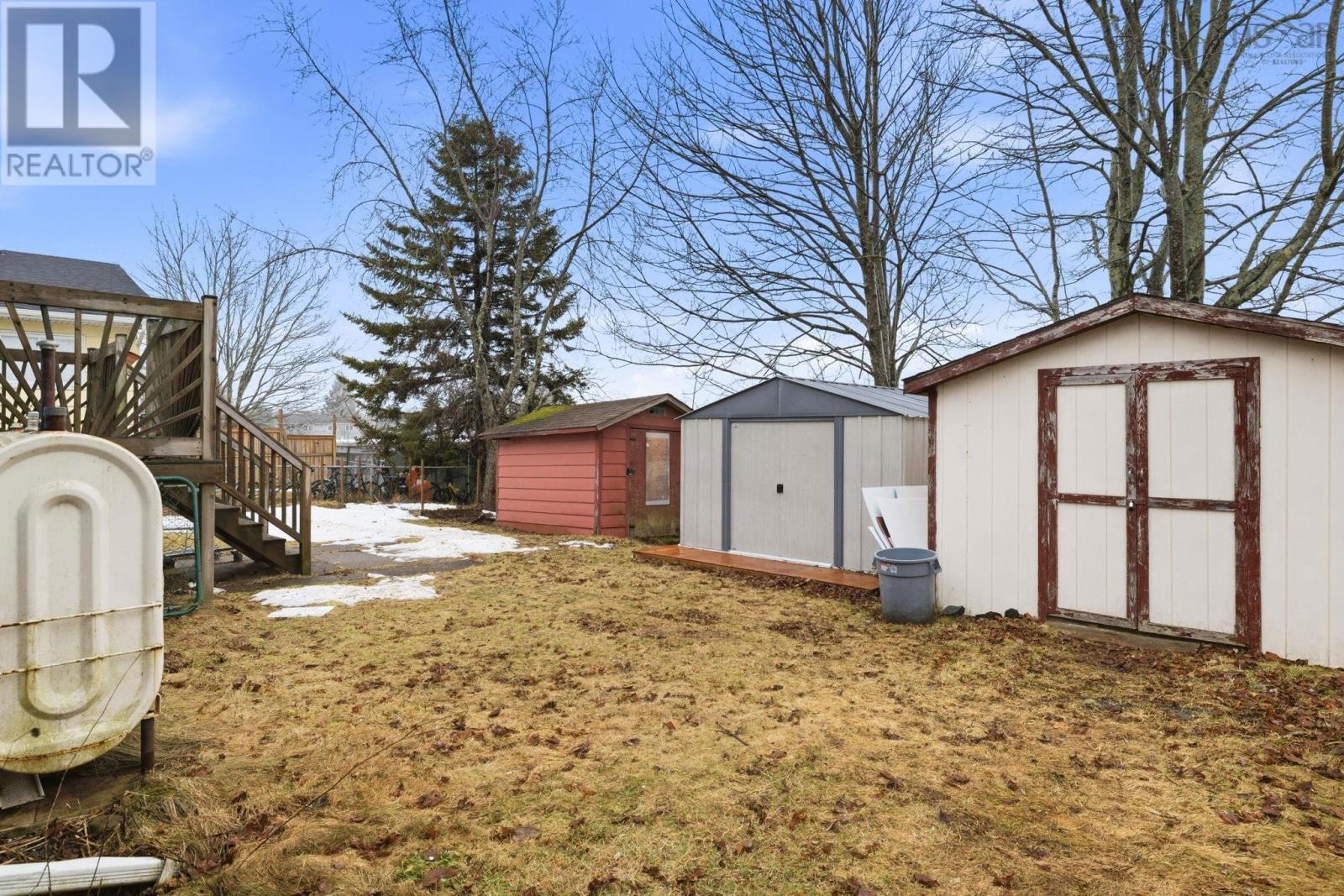 Property 27 of 30 of 415 Spring Avenue