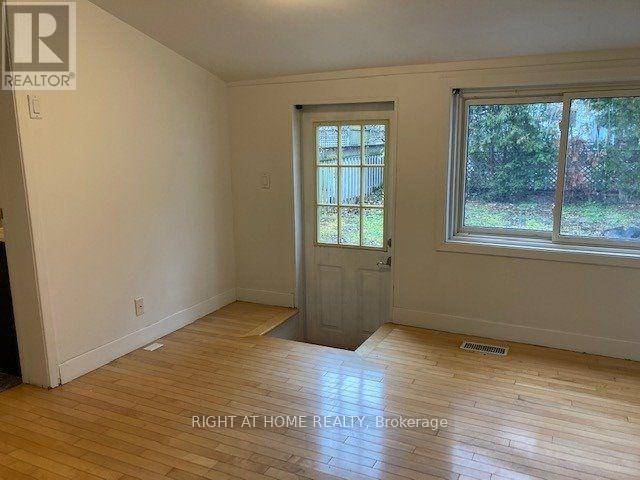 52 BERESFORD AVENUE - 12