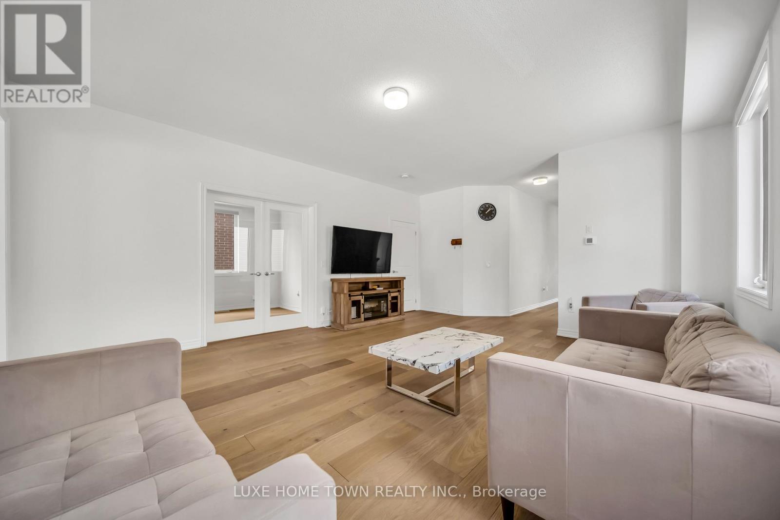 111 POVEY ROAD - 16