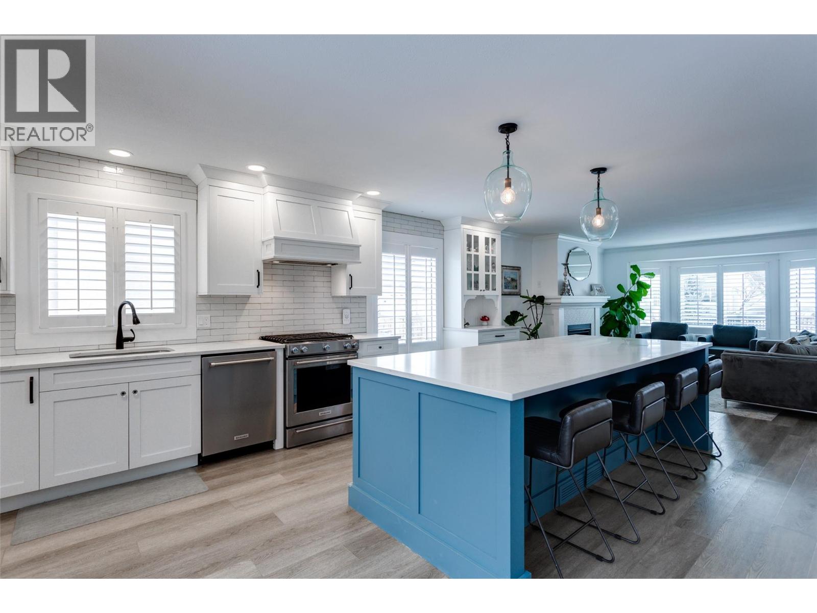 674 Cook Road, Kelowna