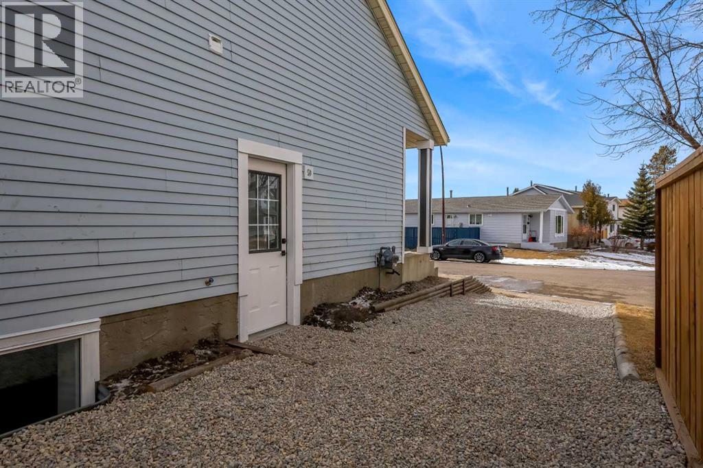 
          79 Aberdare Road Northeast
            <br/>
            <span>Calgary</span>
            , 
            <span>AB</span>
             <span>T2A6V8</span>
         - Photo 37