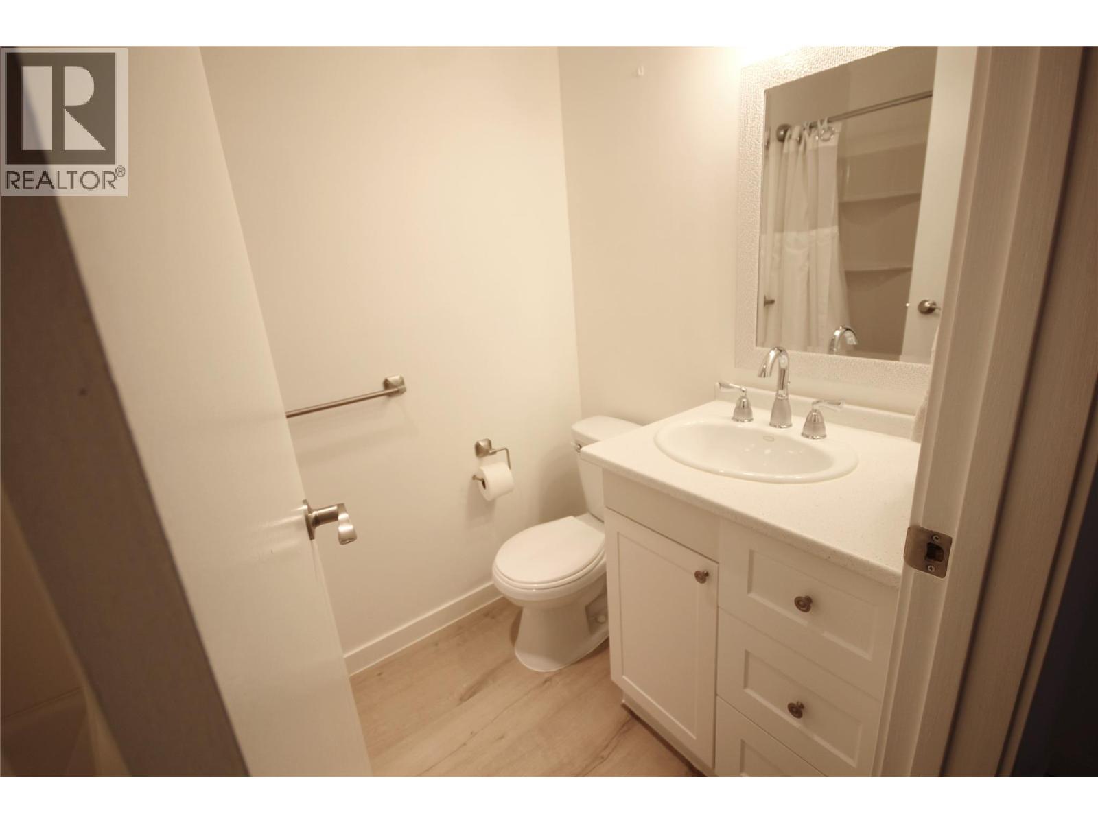 150 Skaha Place Unit# 402, Penticton