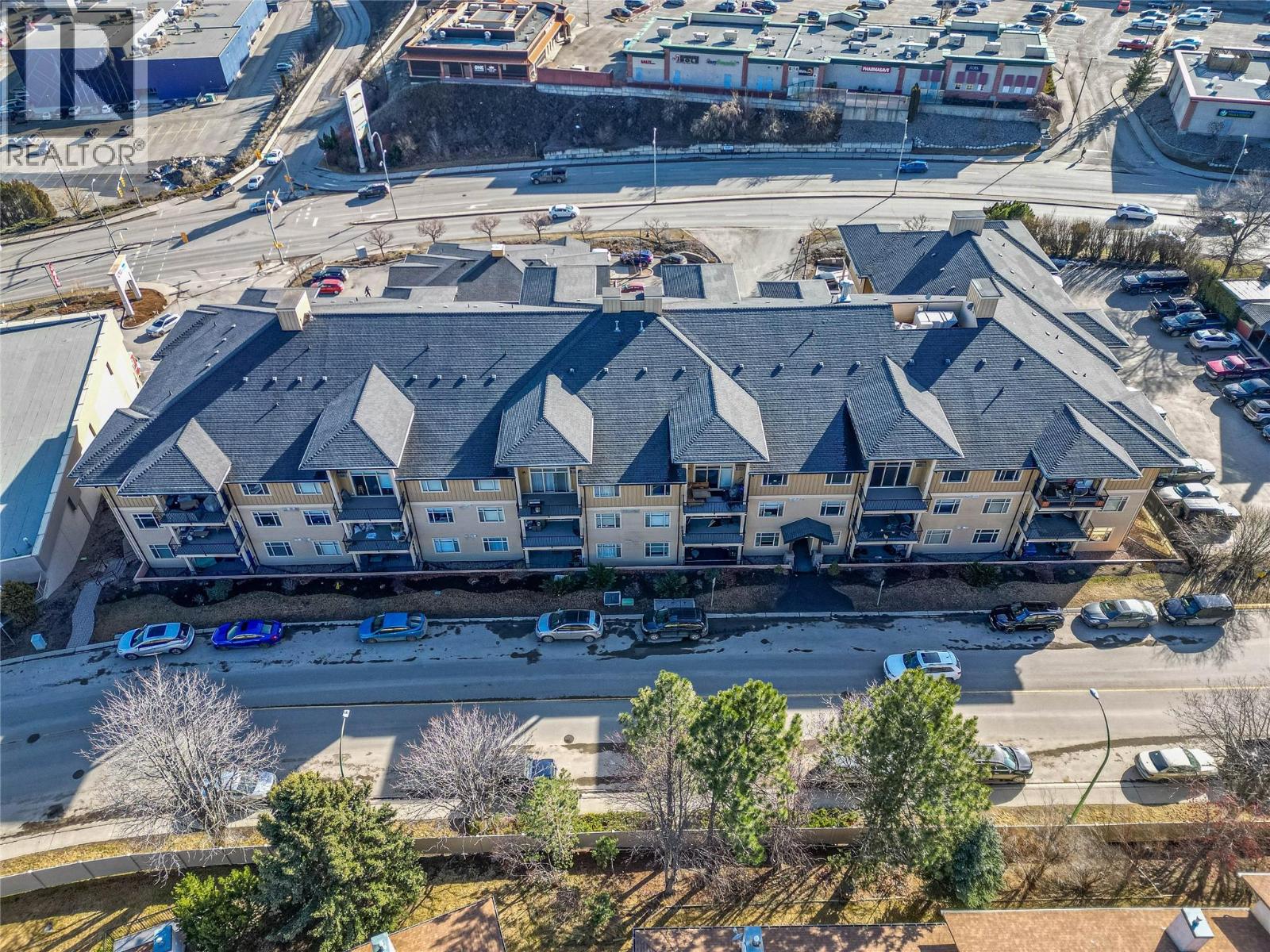 #305 1390 HILLSIDE DRIVE - 58