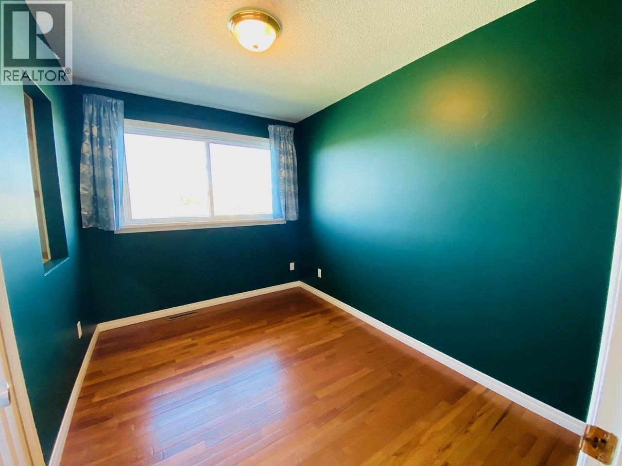 835 Camelia Road, Kelowna