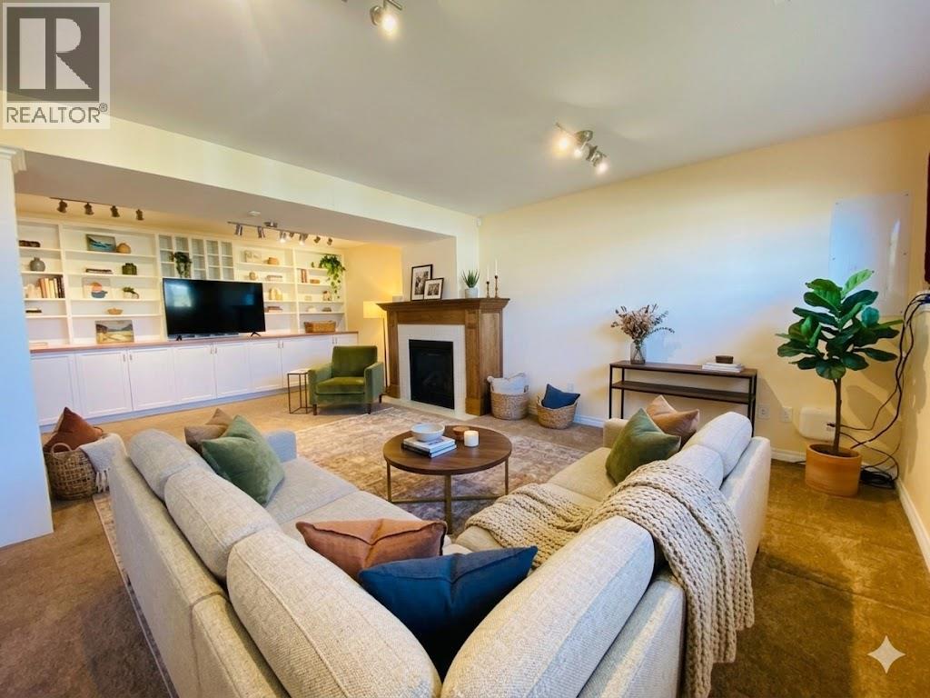 835 Camelia Road, Kelowna