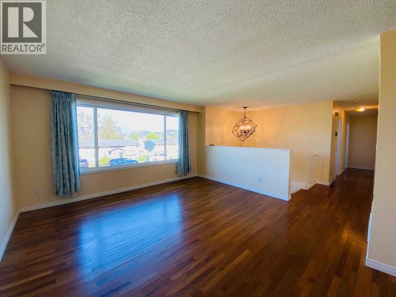 835 Camelia Road, Kelowna