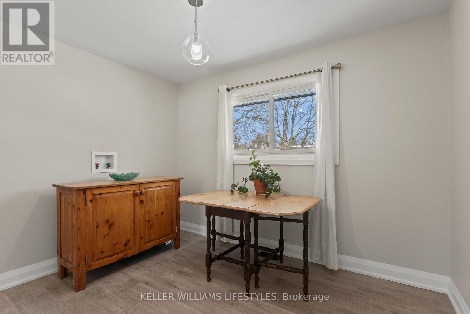 23 STORMONT DRIVE - 16