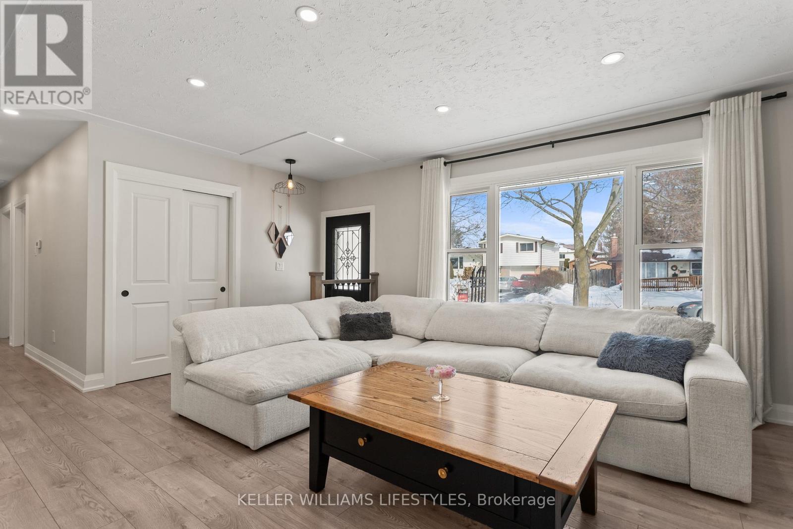 23 STORMONT DRIVE - 5