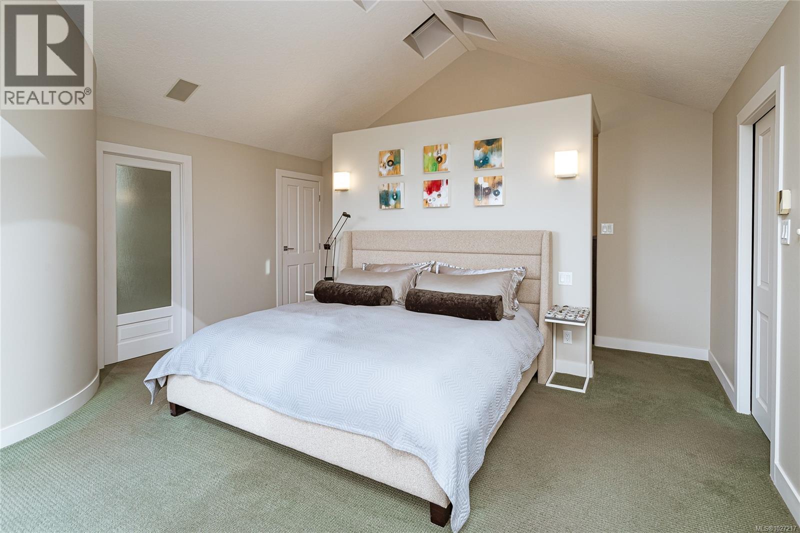 1126 HIGHVIEW PL - 40