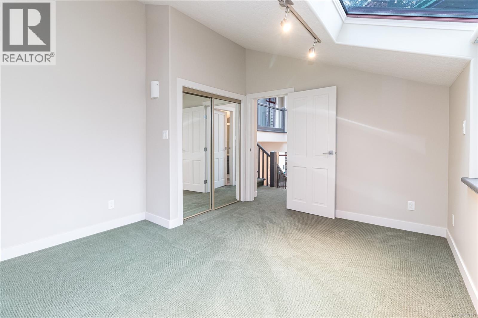 1126 HIGHVIEW PL - 36