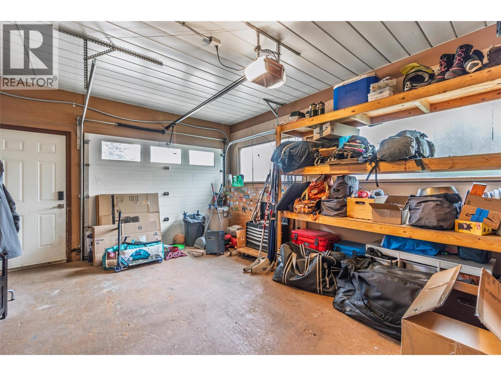 6563 Mountainview Drive, Oliver