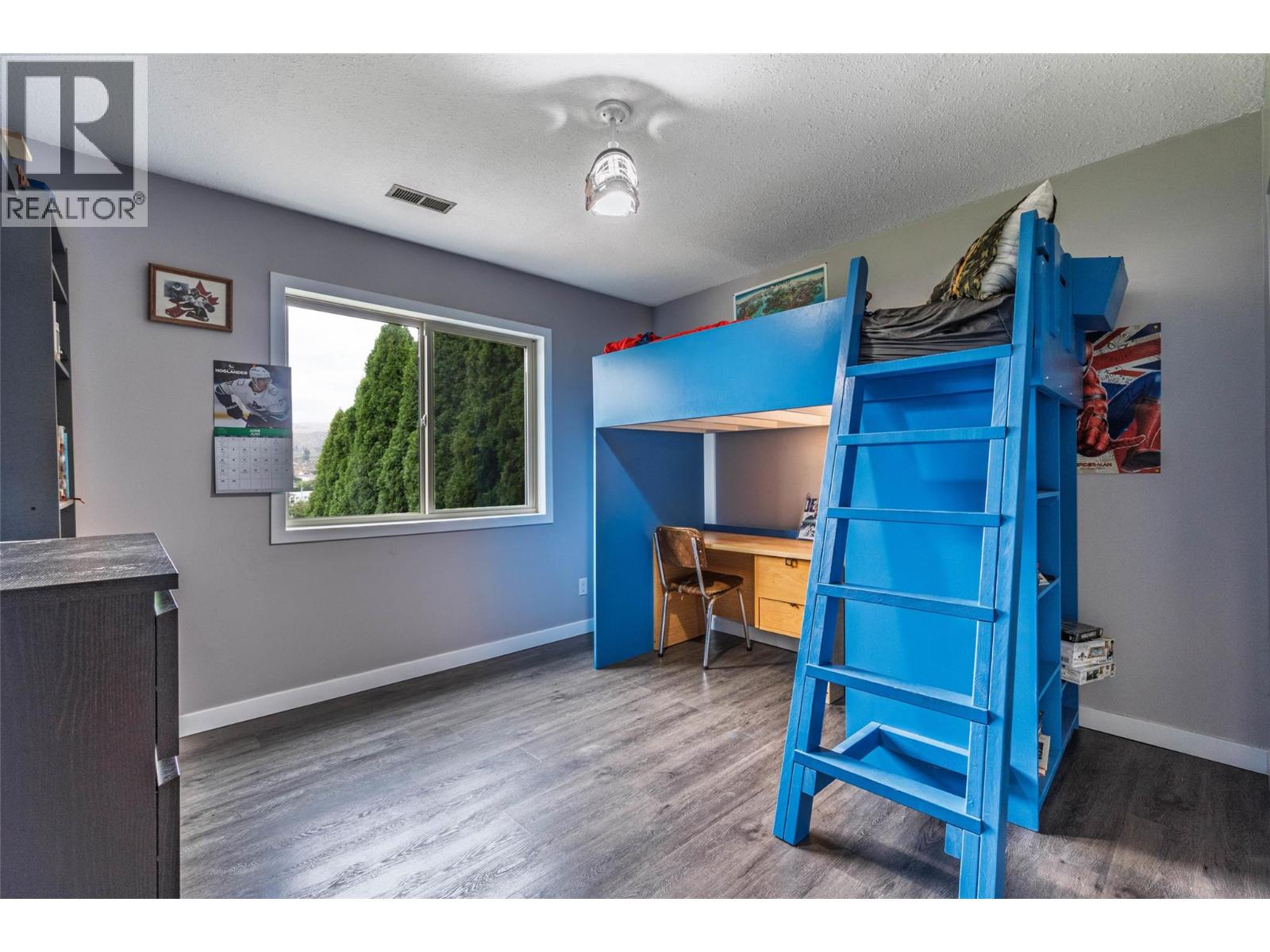 6563 Mountainview Drive, Oliver