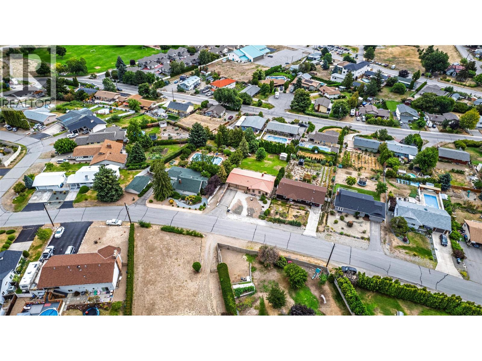 6563 Mountainview Drive, Oliver