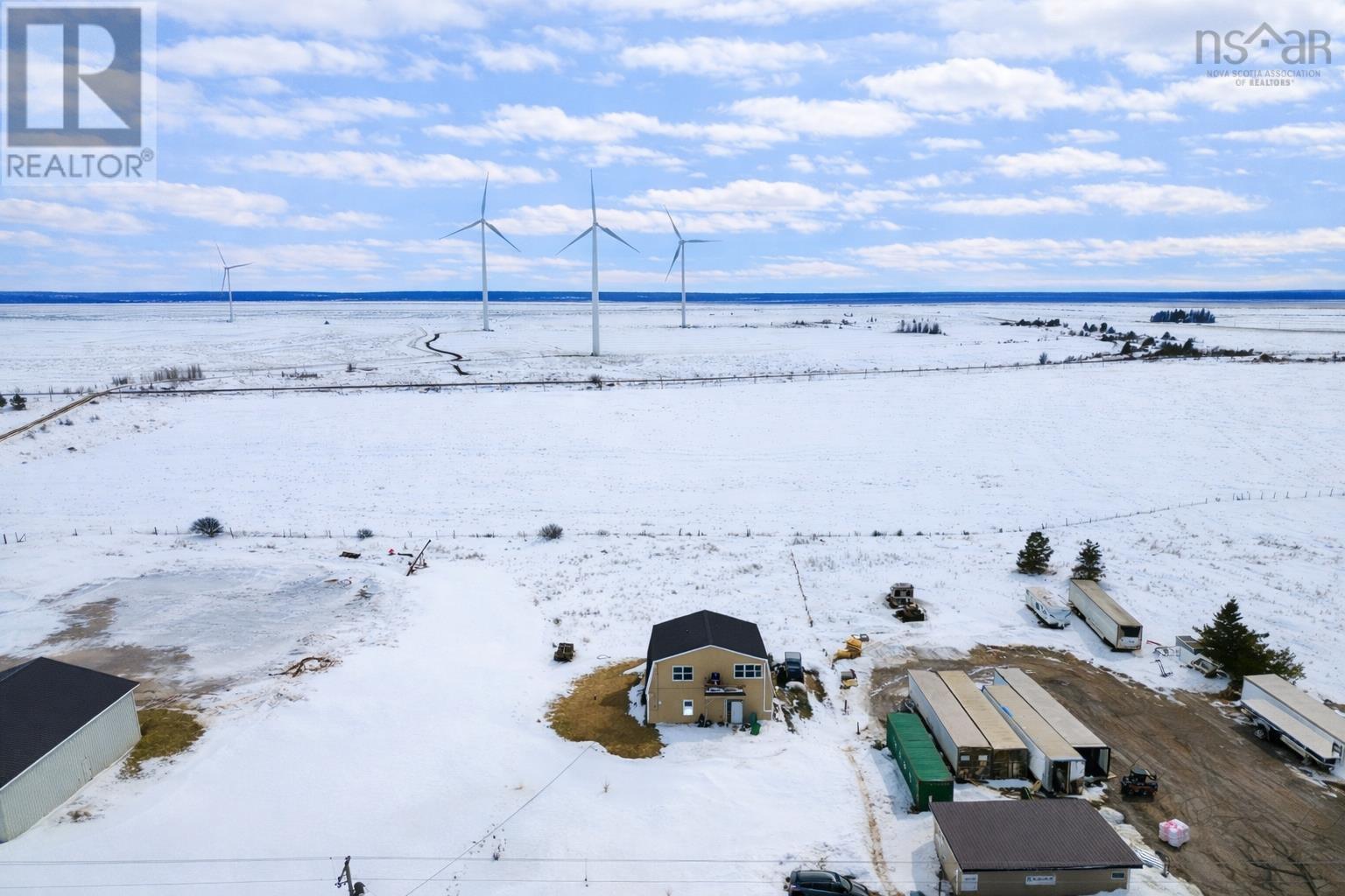 Property 17 of 40 of 21453 2 Highway