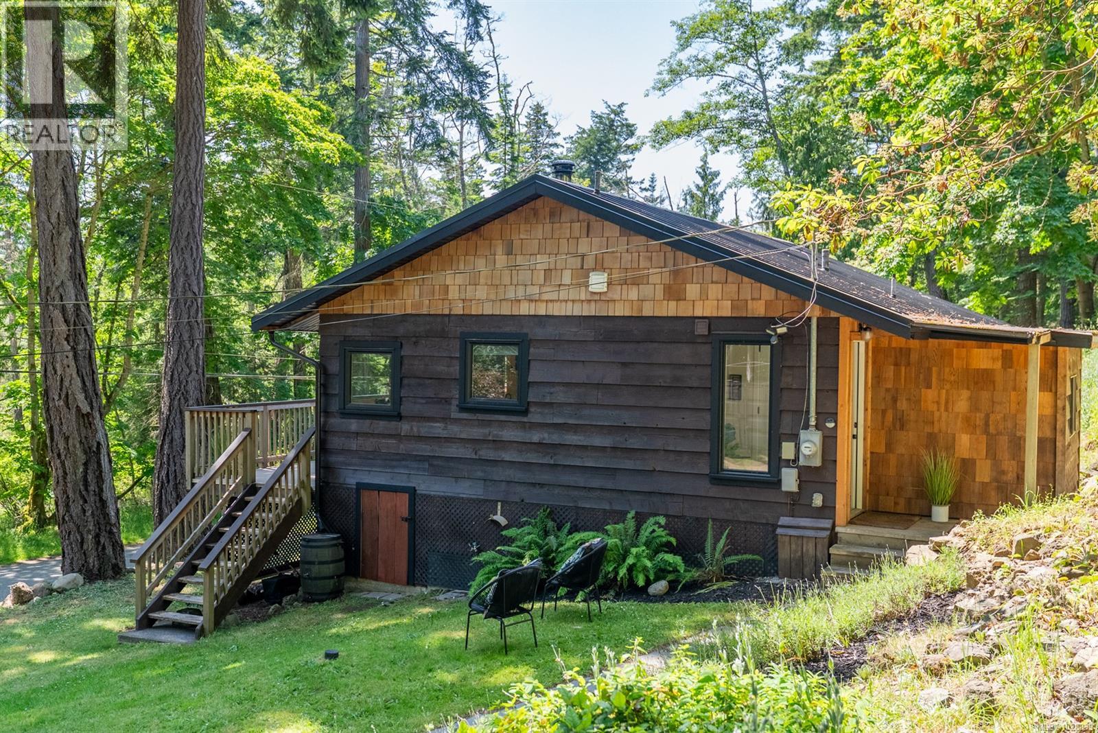 9907 Gowlland Point Rd - 5