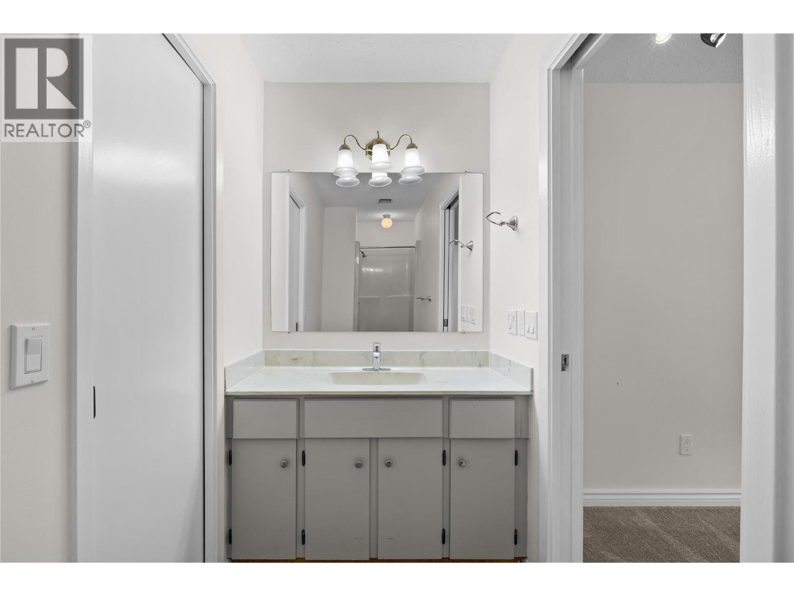 #209 4340B Beach Avenue - 34