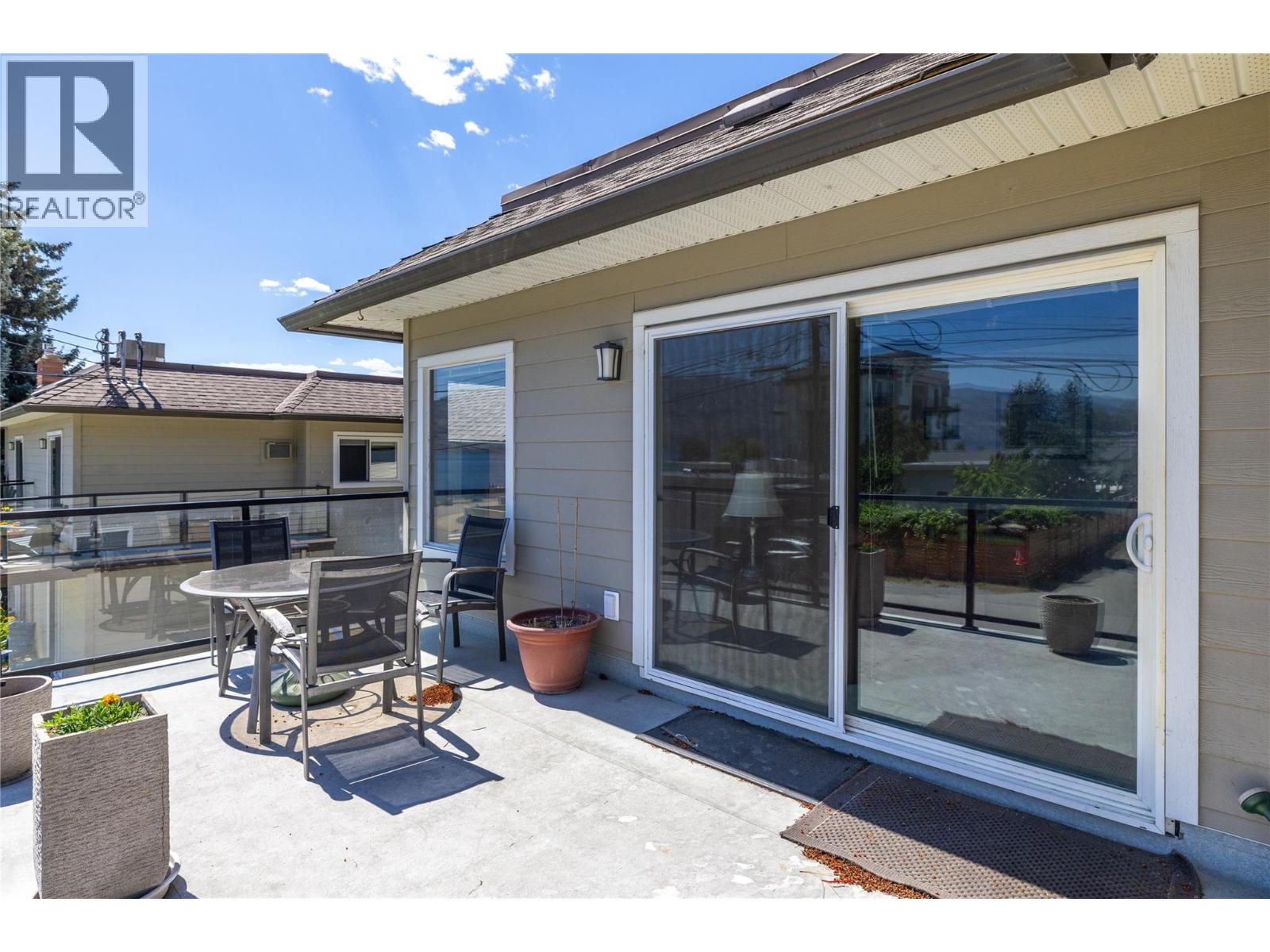 4340B Beach Avenue Unit# 209, Peachland