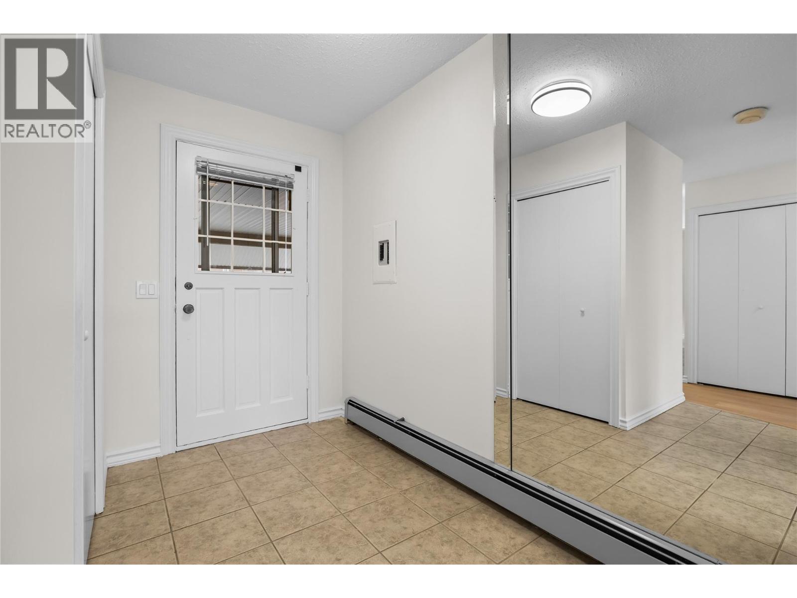 4340B Beach Avenue Unit# 209, Peachland