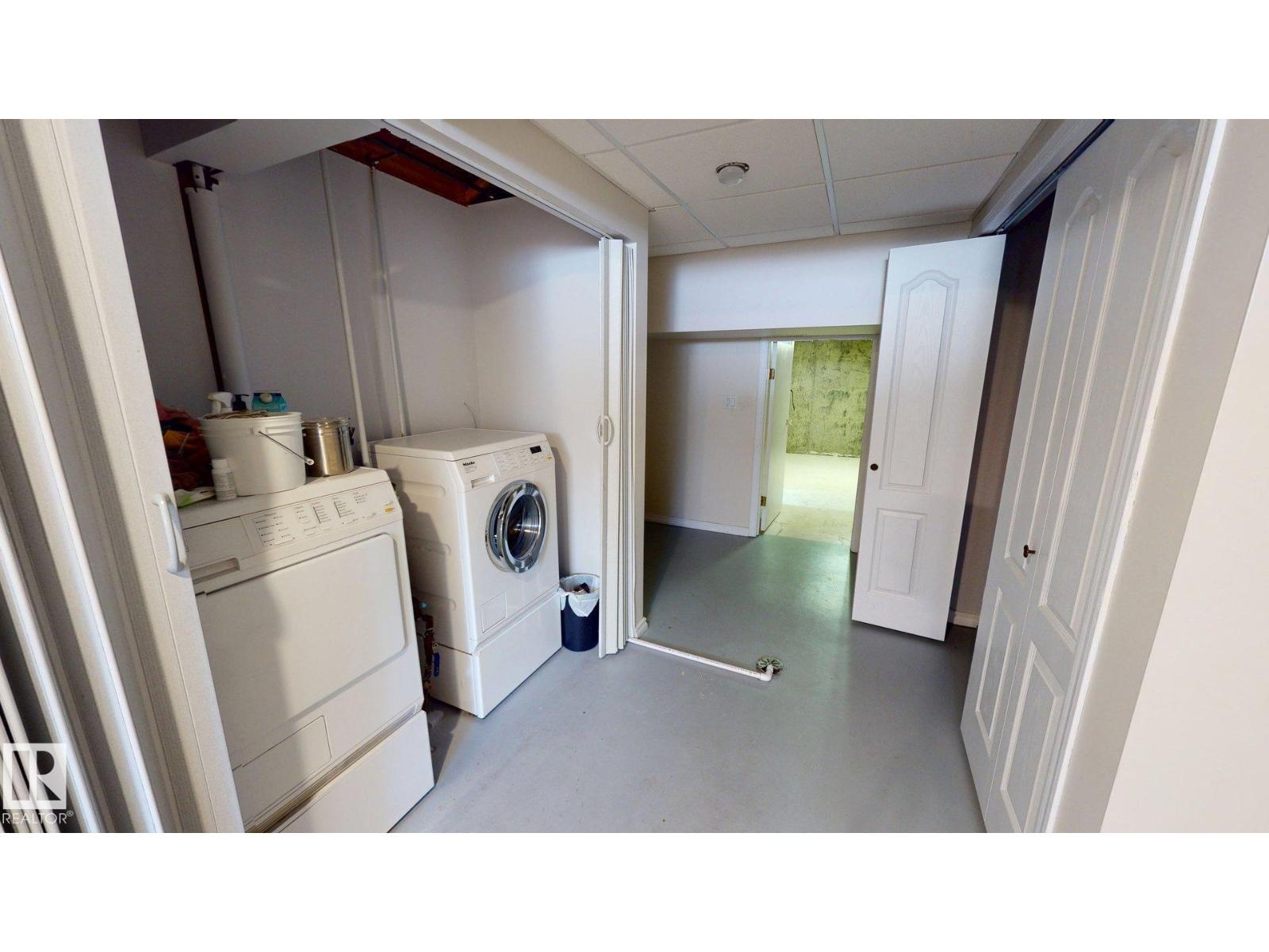 3718 103B ST NW - 24