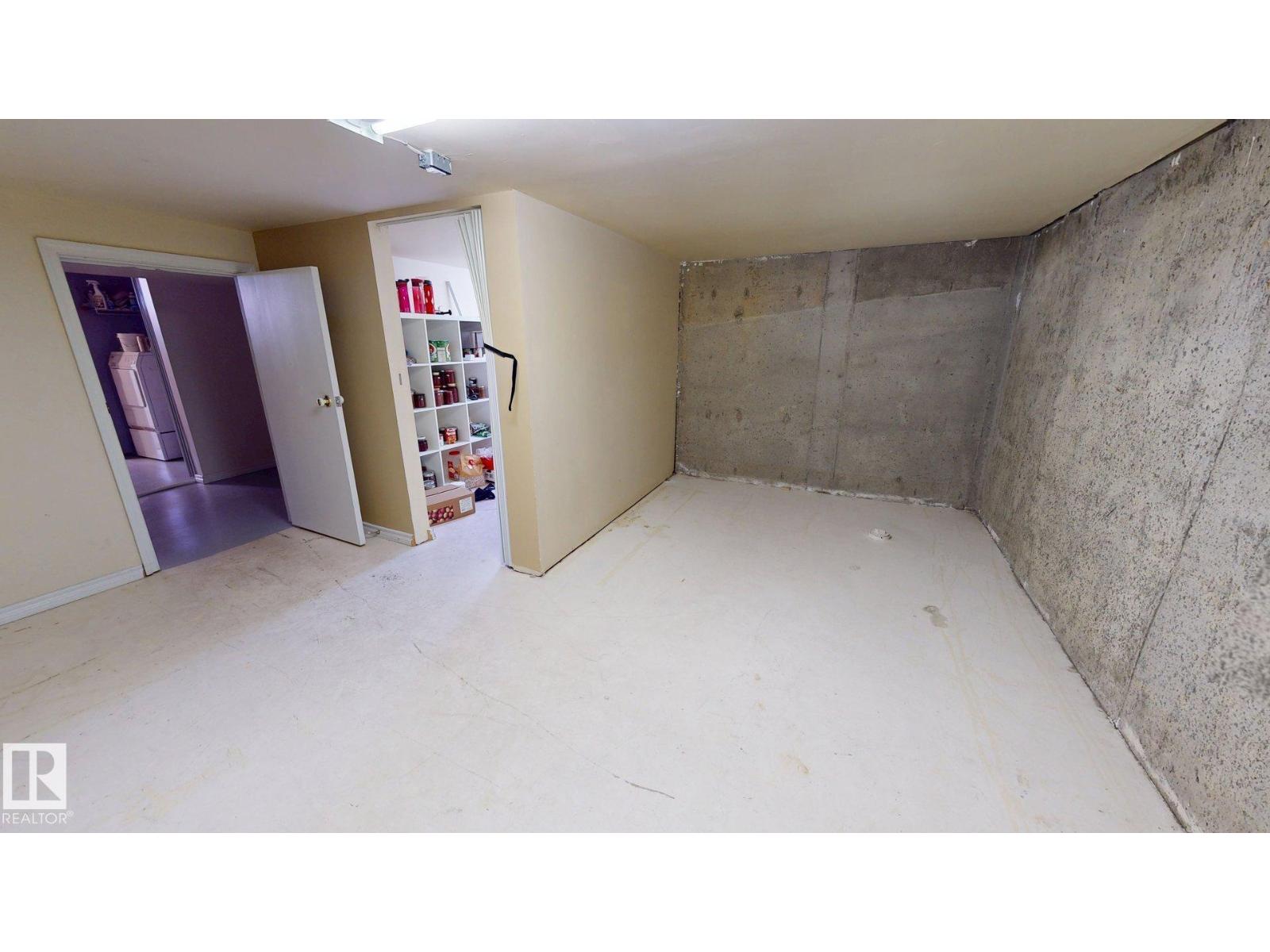 3718 103B ST NW - 26