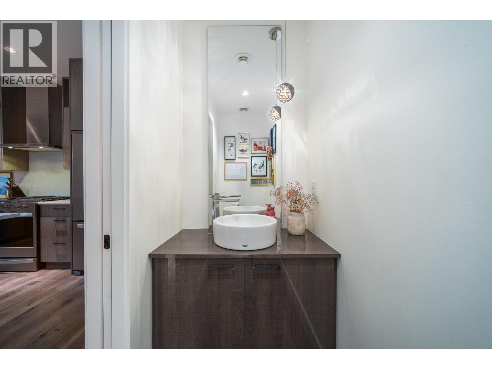 4 805 Burne Avenue, Kelowna