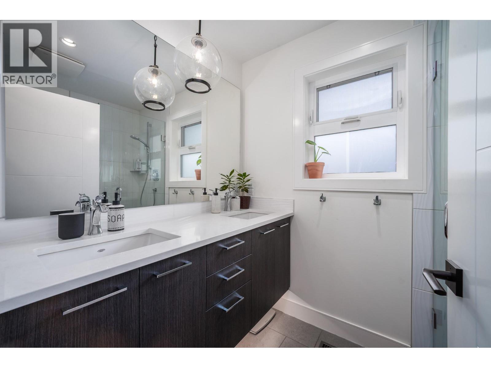 4 805 Burne Avenue, Kelowna