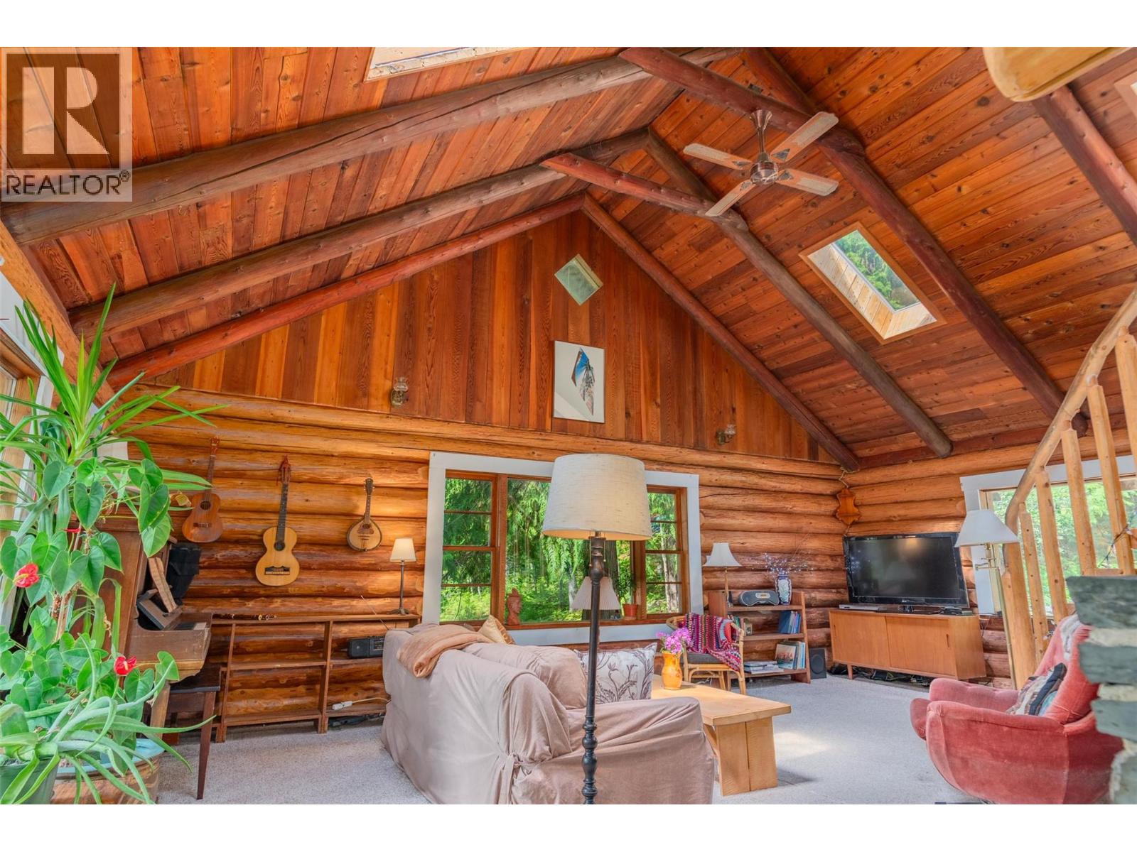 1506 Highway 31A, New Denver