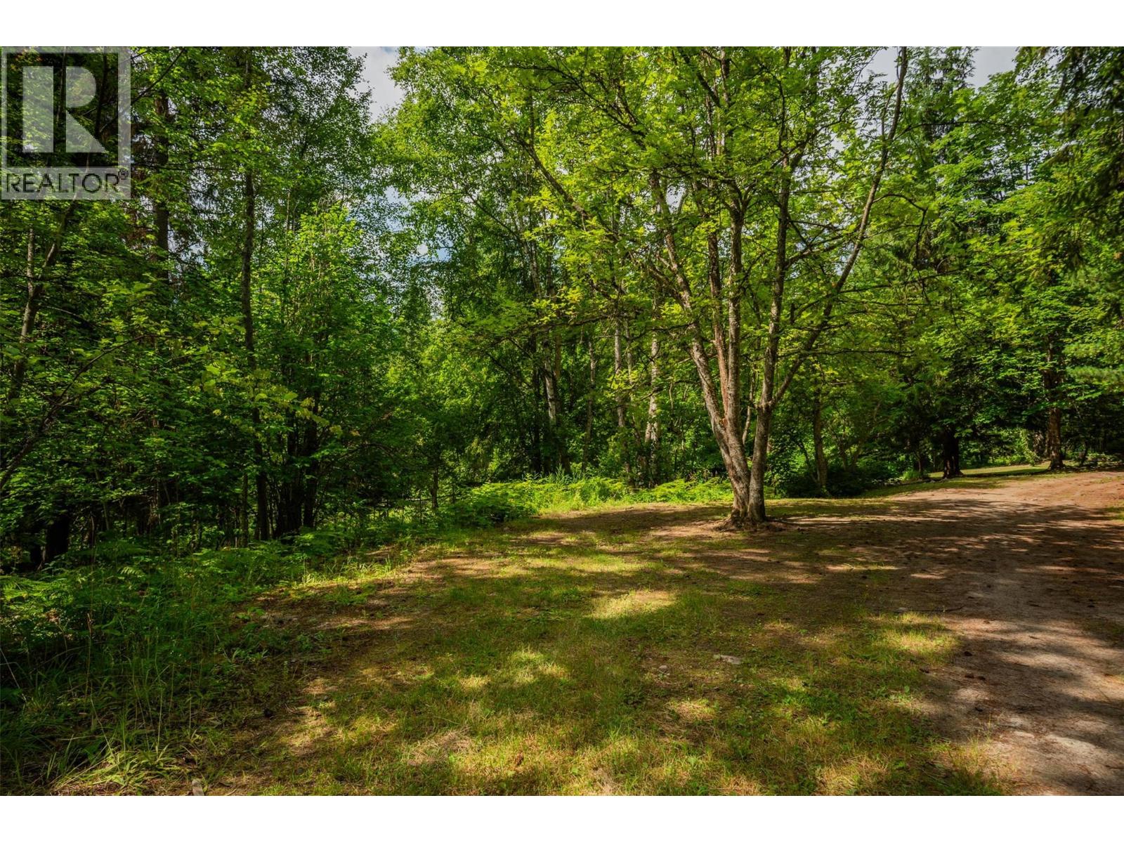 1506 Highway 31A, New Denver