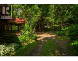 Primary Bedroom - 1506 Highway 31a, New Denver, BC V0G1S0 Photo 6