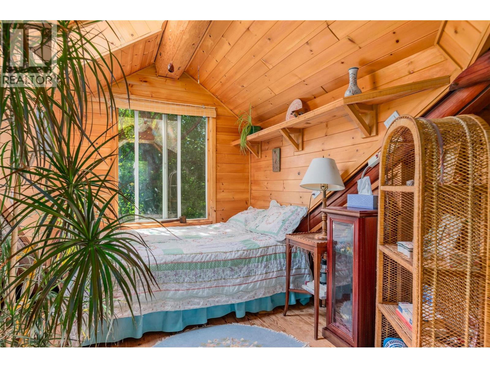 1506 Highway 31A, New Denver