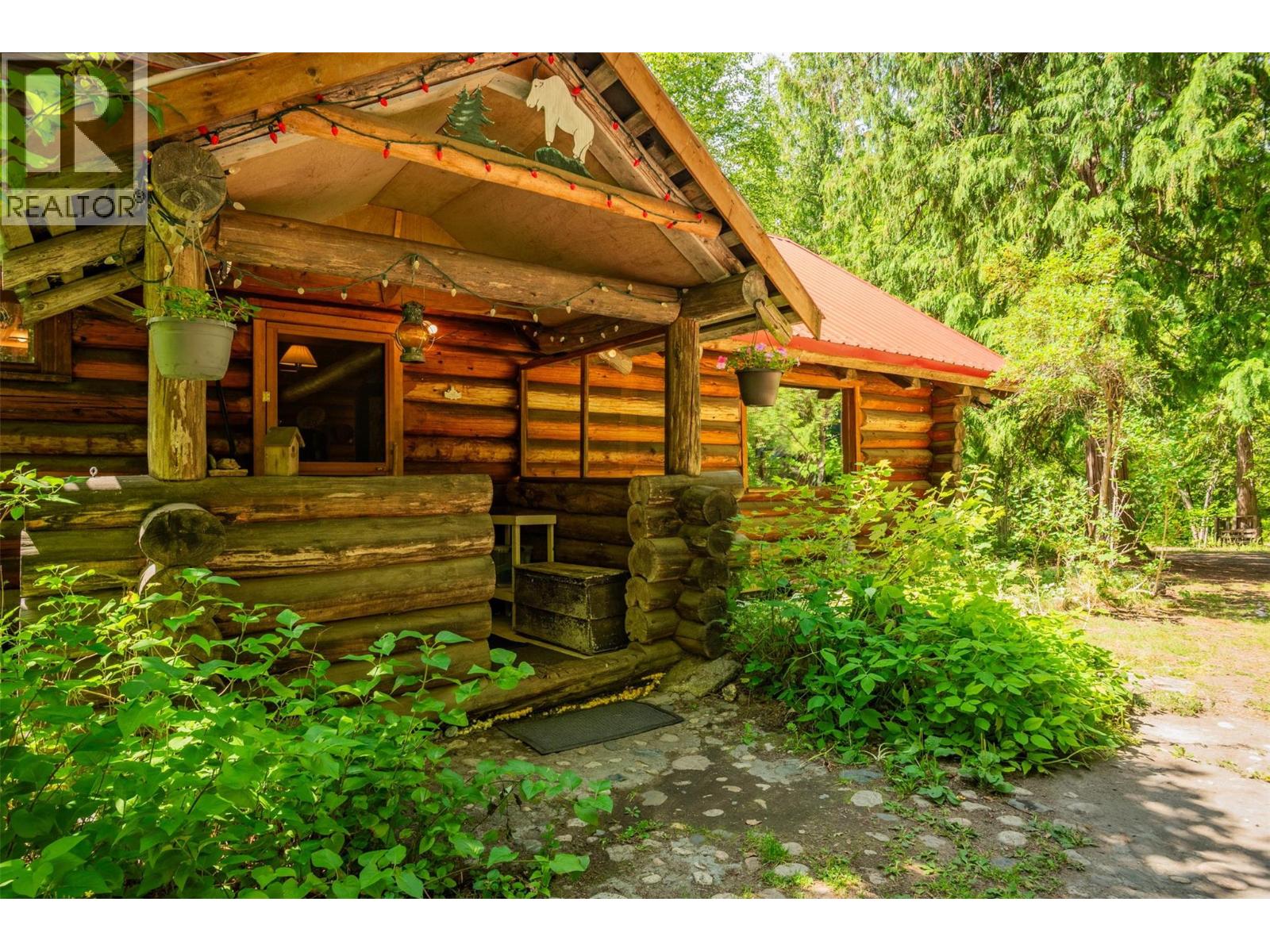 1506 Highway 31A, New Denver