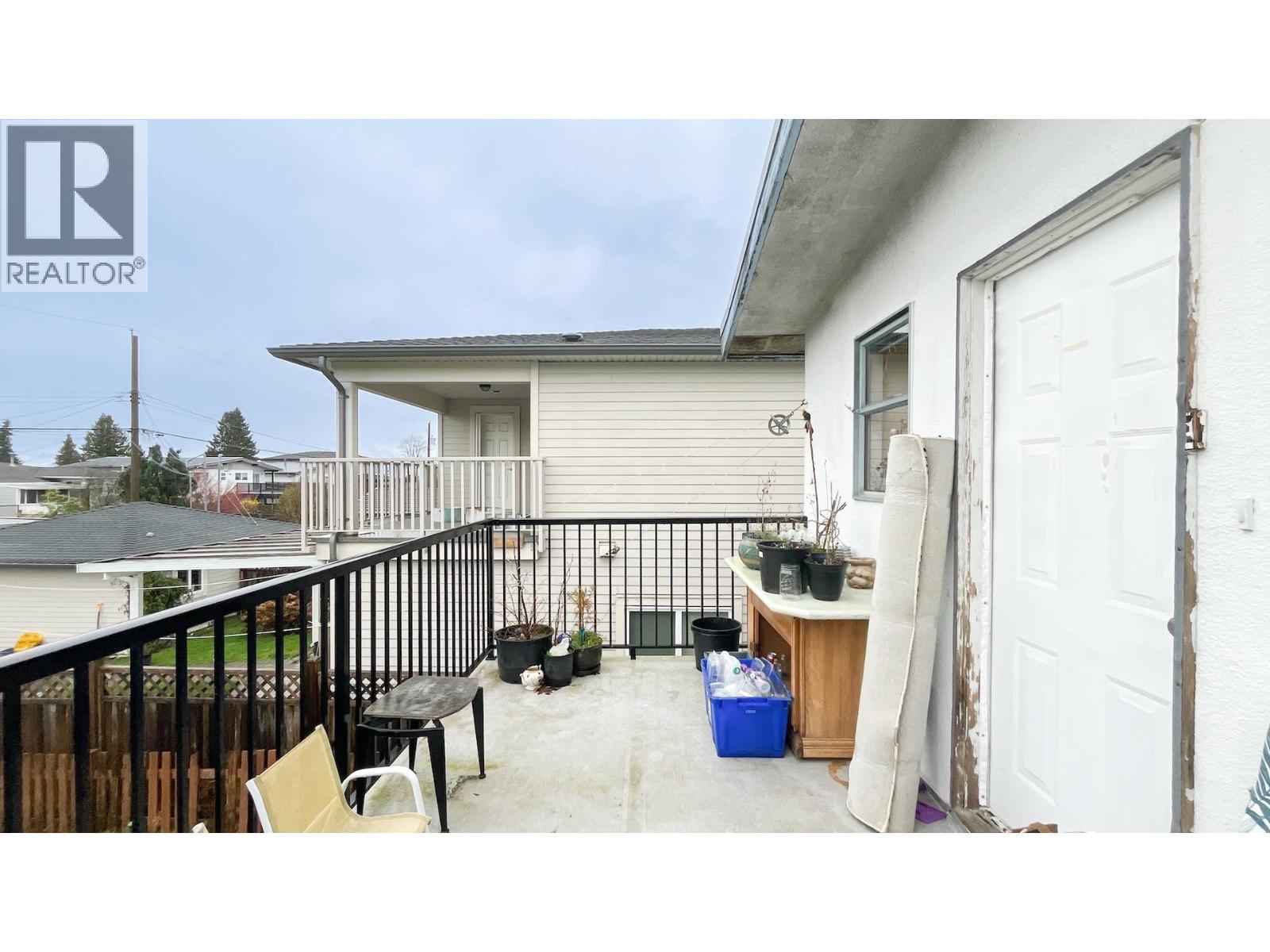 6609-6611 LAKEVIEW AVENUE, Burnaby