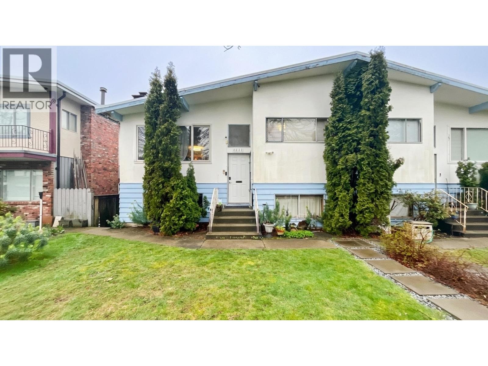 6611 LAKEVIEW Avenue - photo 2