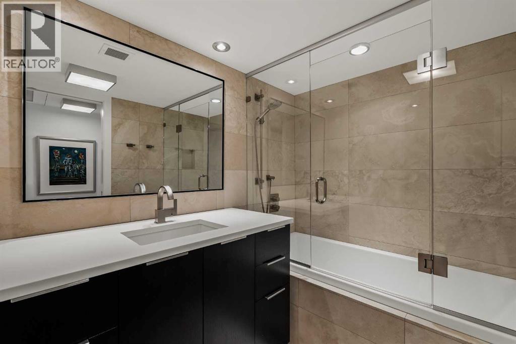 Single Family House Multi-level for Sale in    Avenue SW Mission Calgary 