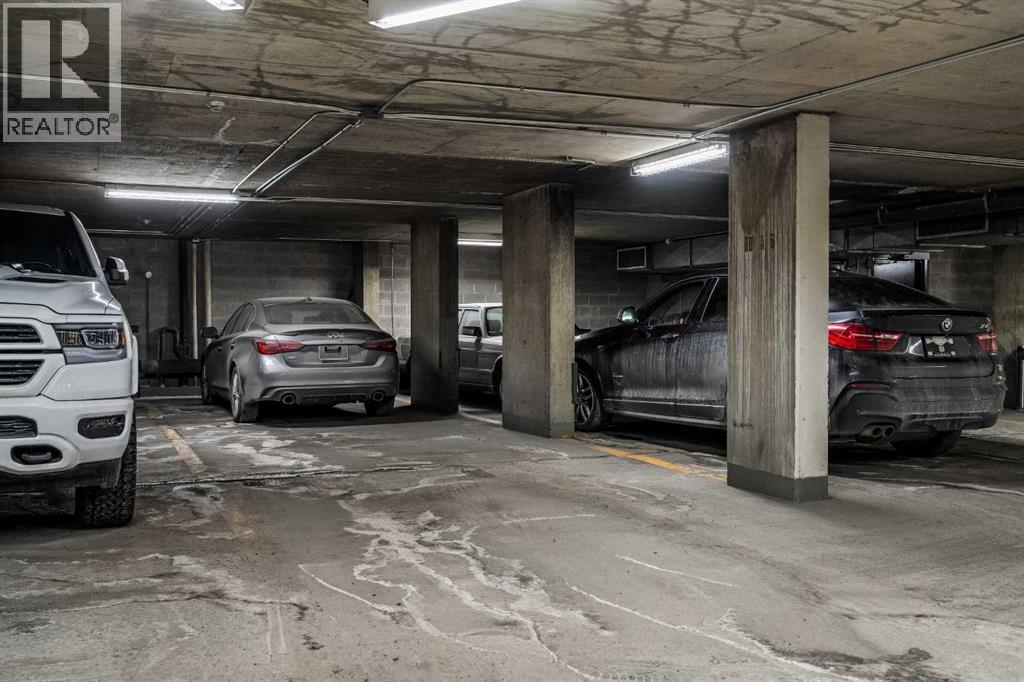 Single Family House Multi-level for Sale in    Avenue SW Mission Calgary 