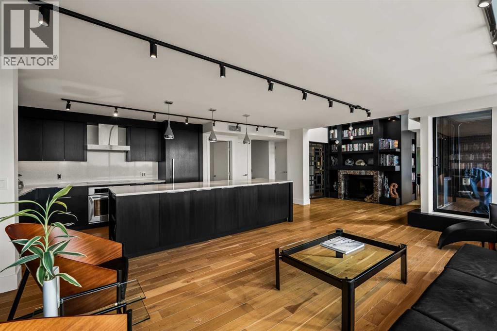 Single Family House Multi-level for Sale in    Avenue SW Mission Calgary 