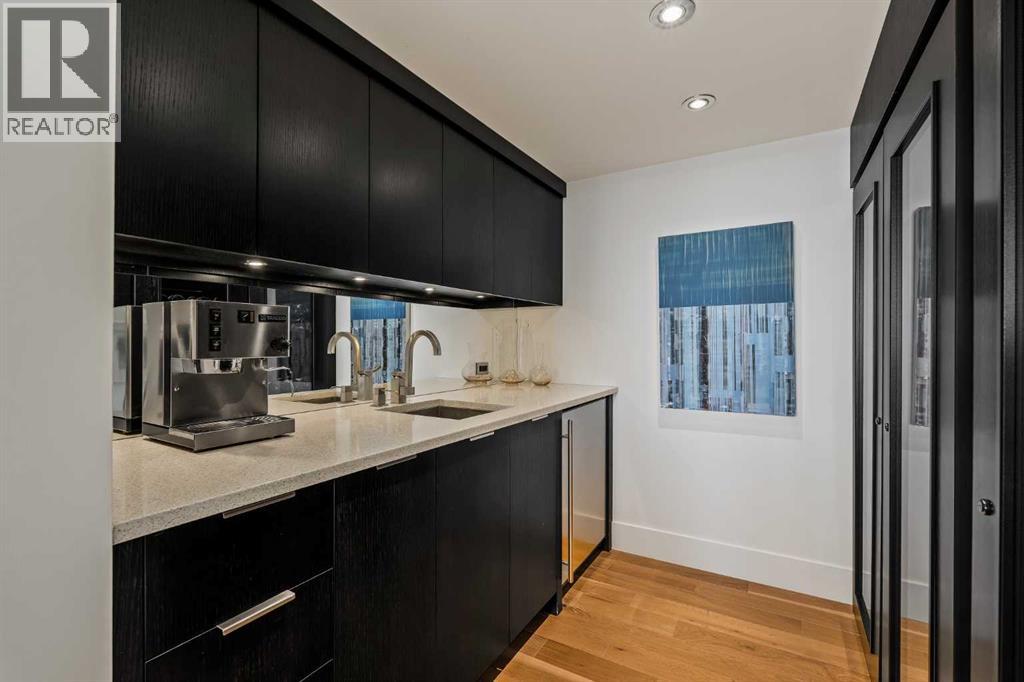 Single Family House Multi-level for Sale in    Avenue SW Mission Calgary 