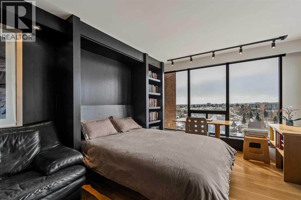 Single Family House Multi-level for Sale in    Avenue SW Mission Calgary 