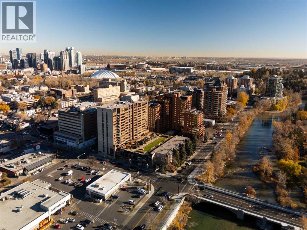 Single Family House Multi-level for Sale in    Avenue SW Mission Calgary 